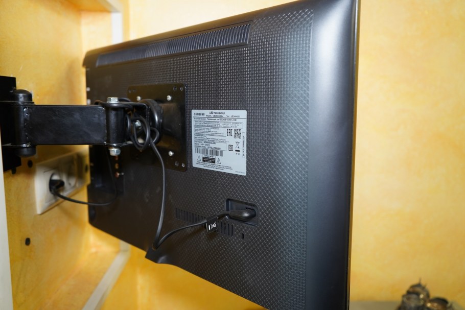 Телевизор Samsung ue24n4500auxru