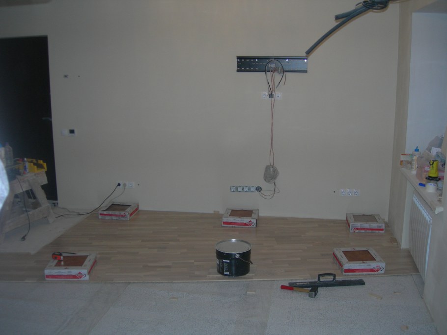 Кабель канал в стене для телевизора