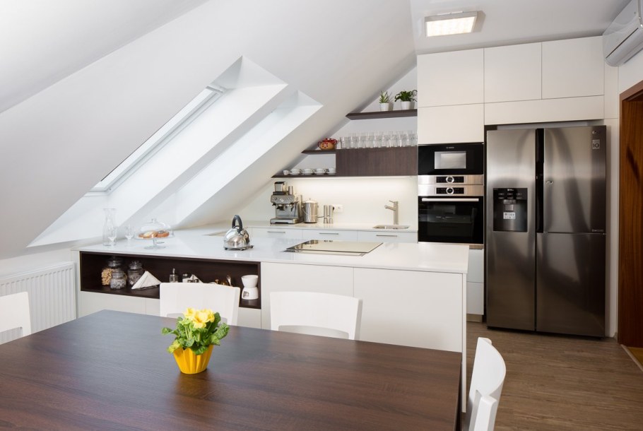 Кухня на чердаке