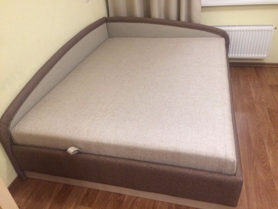 Тахта угловая 1400 мм БНП