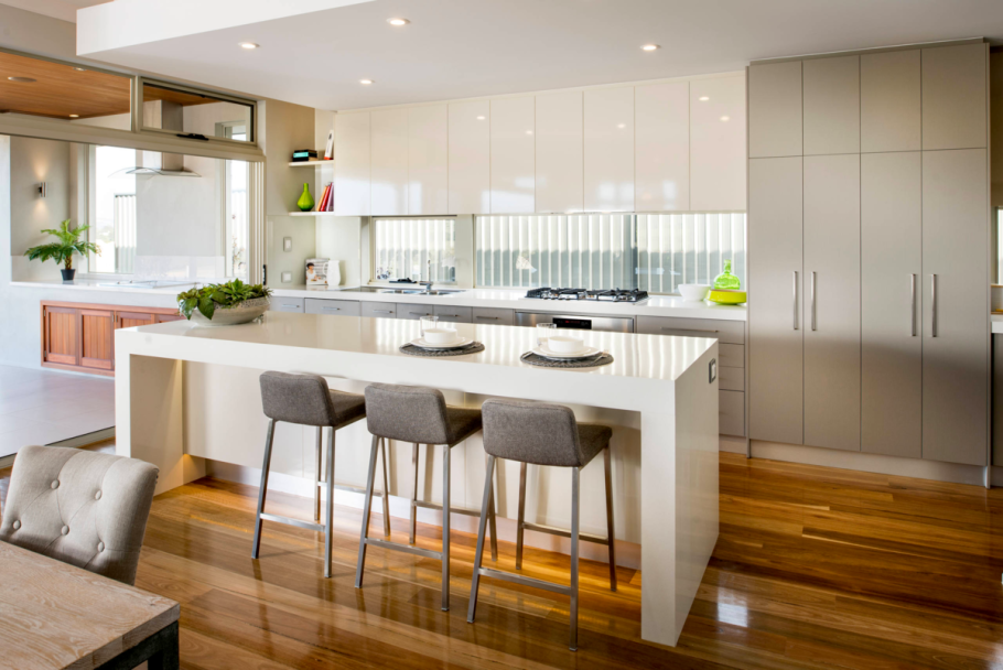 Lorena кухни с островом