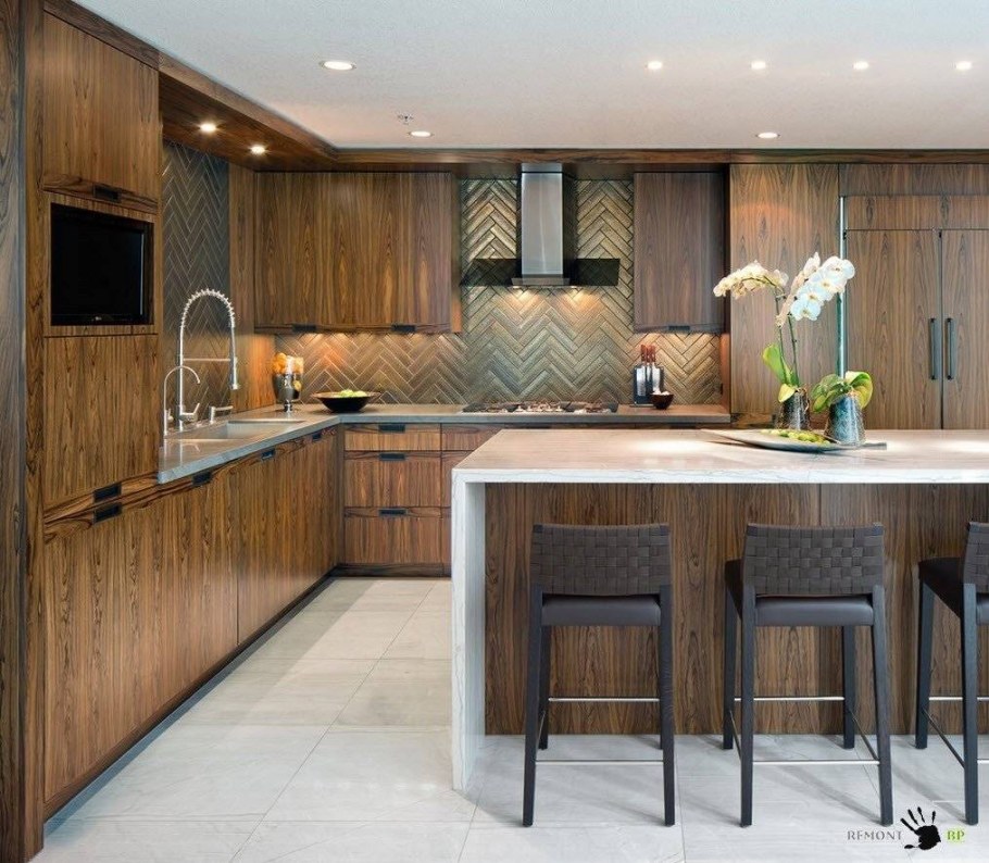 Кухни деревянные современные