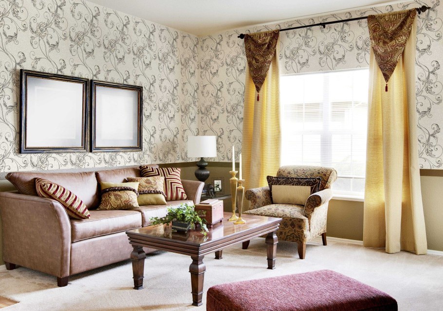 Комбинирование обоев в гостиной