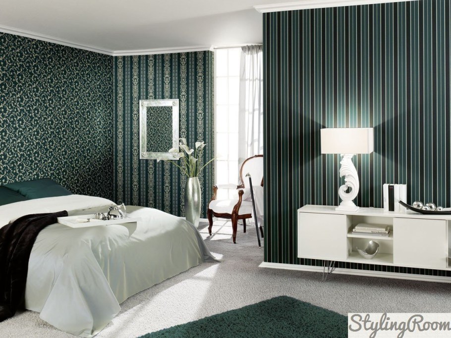 Комбинация обоев в спальне