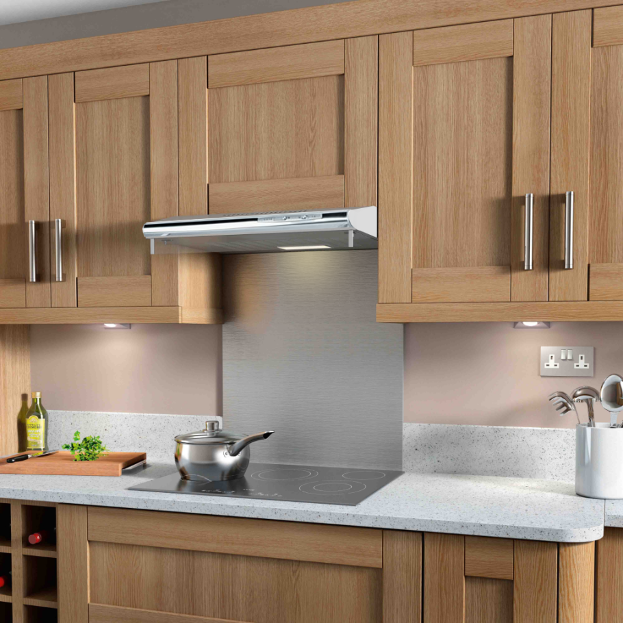 Кухонный гарнитур с встраиваемой вытяжкой