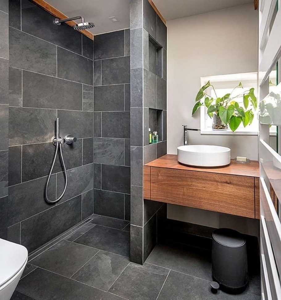 Современная ванная с душем