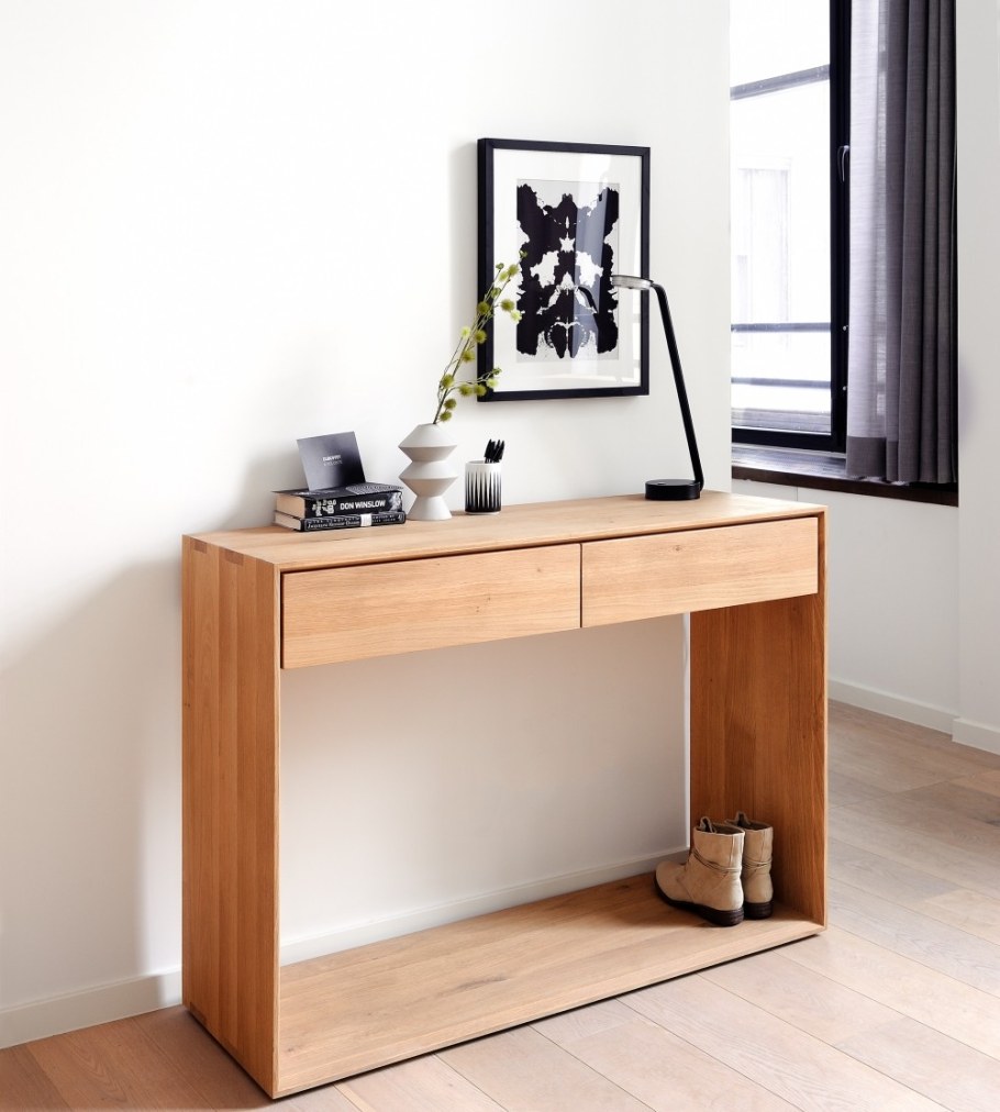 Столик в прихожую узкий