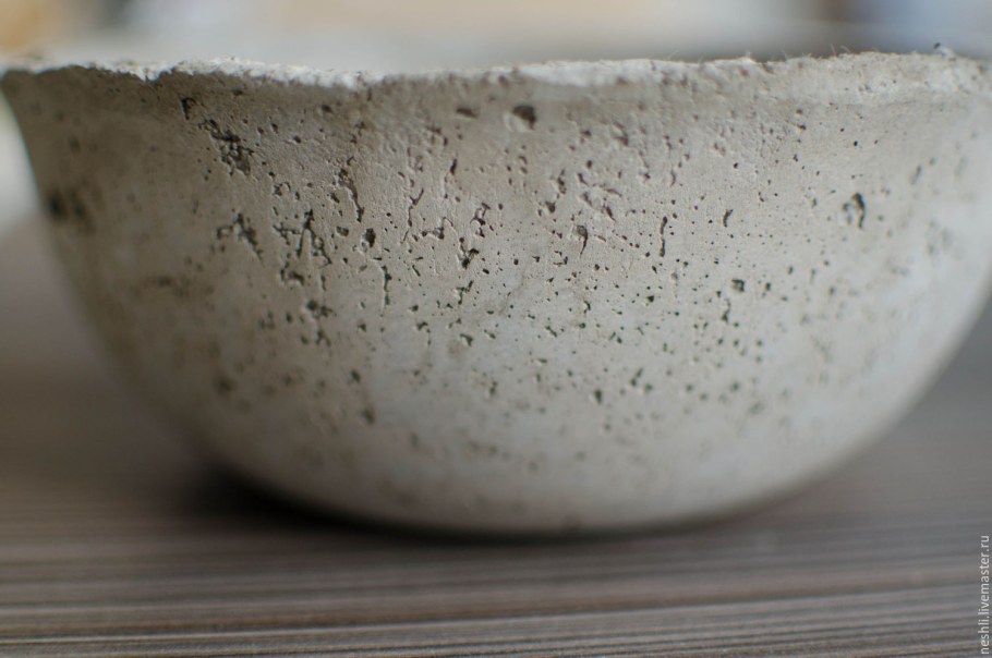 Блюдце из бетона