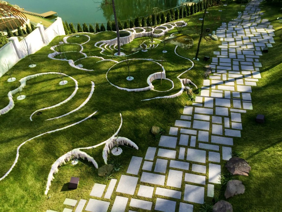 Ландшафтный дизайнер Мэтью Нильсен