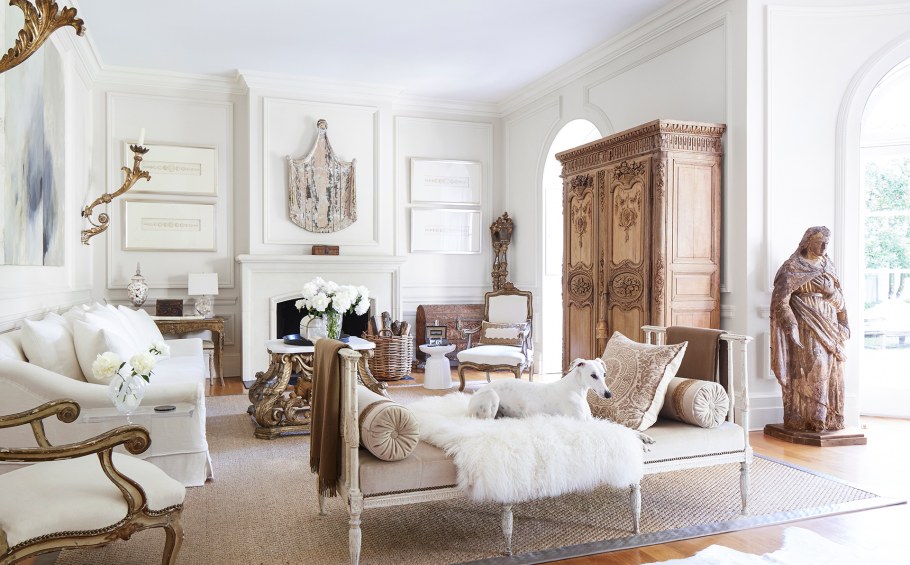 Гостиная во французском стиле