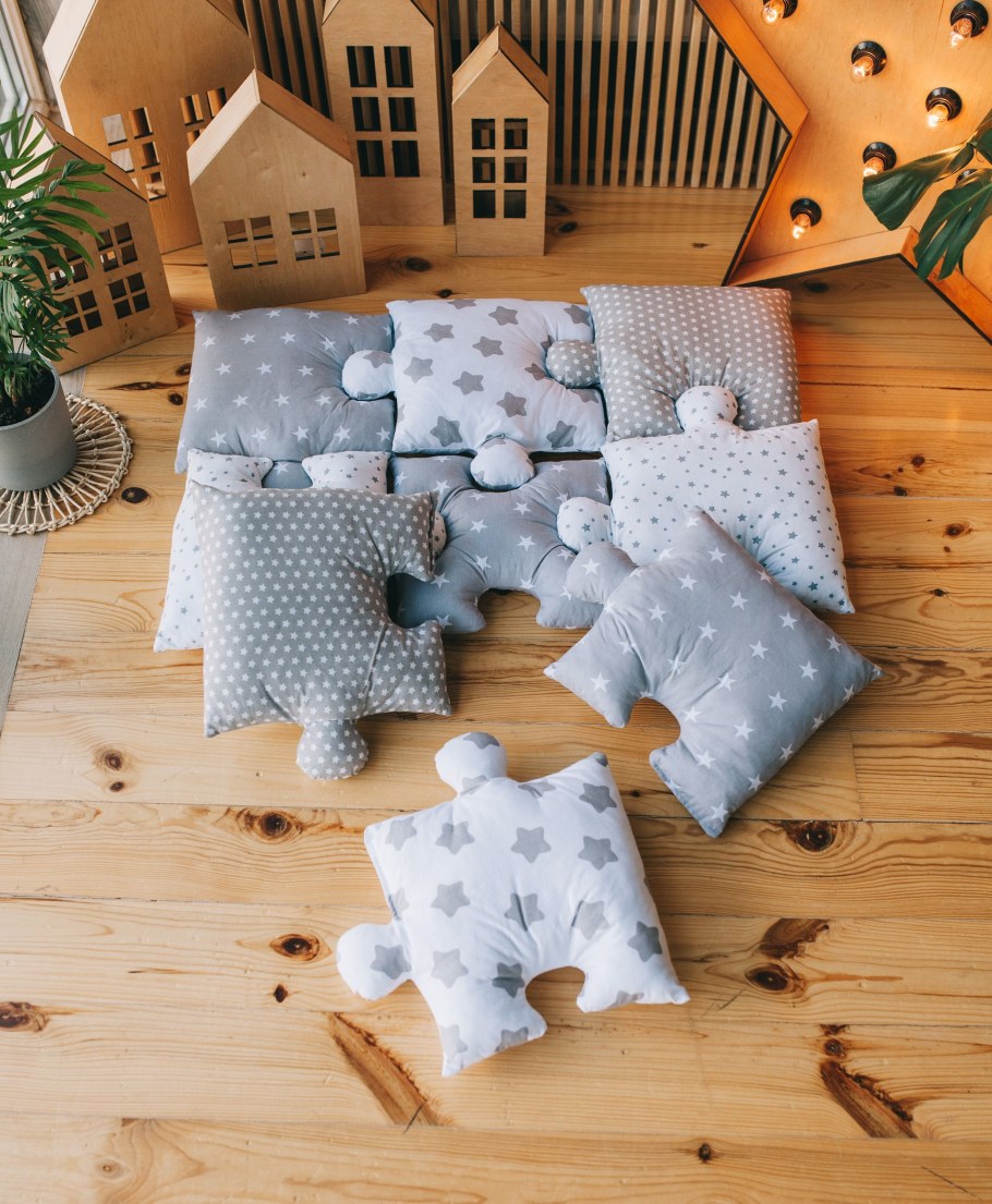 Подушки в виде пазла