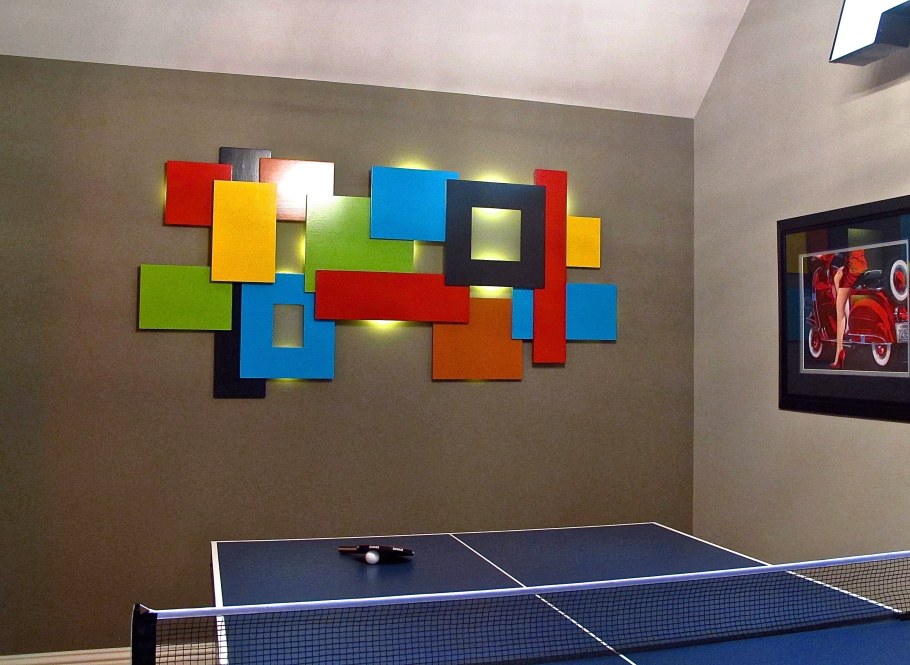 Пазлы на стене