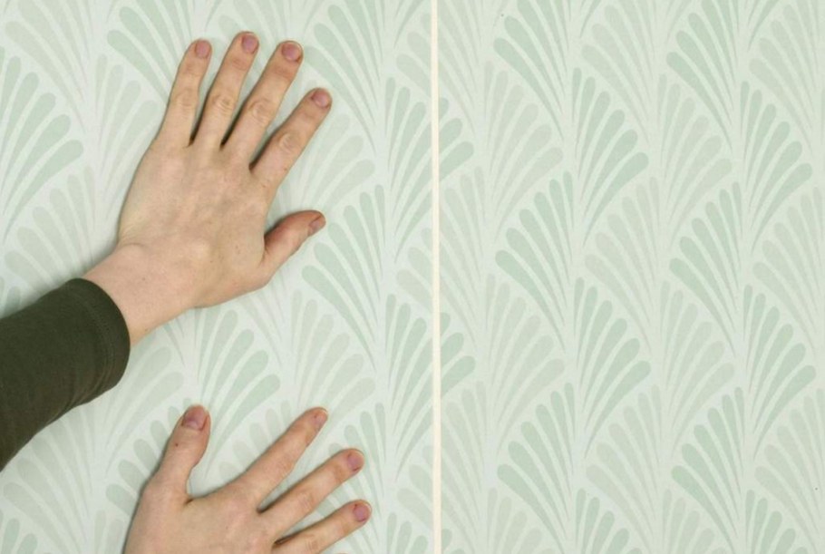 Наклеивание обоев встык