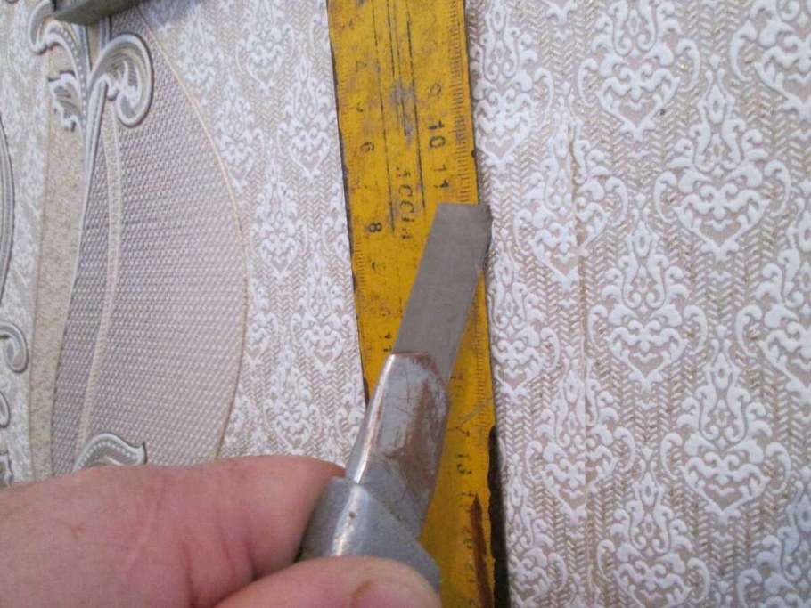 Декор стыков на обоях