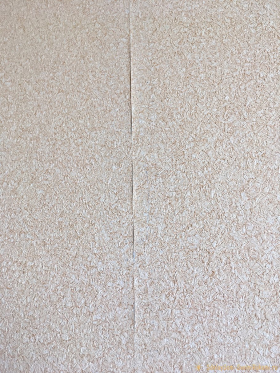 Швы на обоях