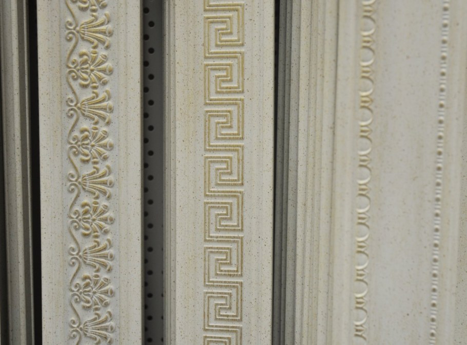 Плинтус потолочный Версаче