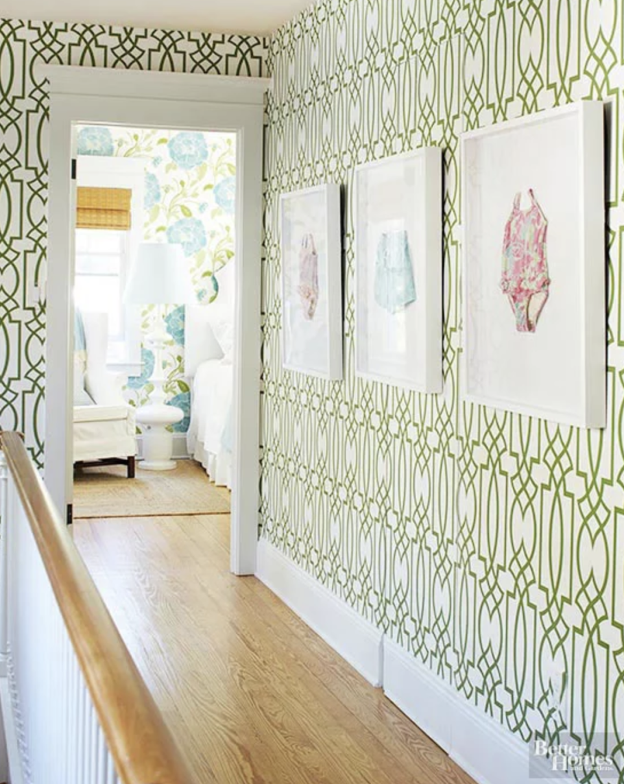 Обои на стену