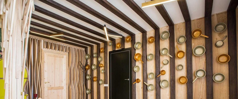 Отделка деревянными рейками