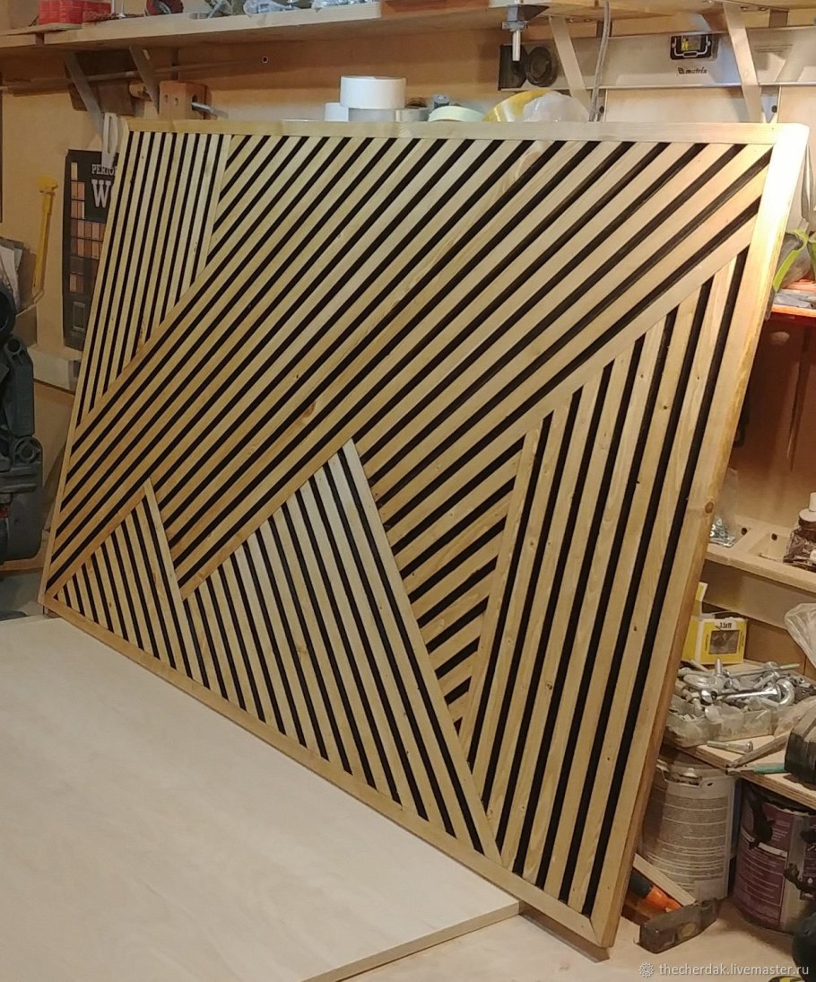 Панно из реек на стену