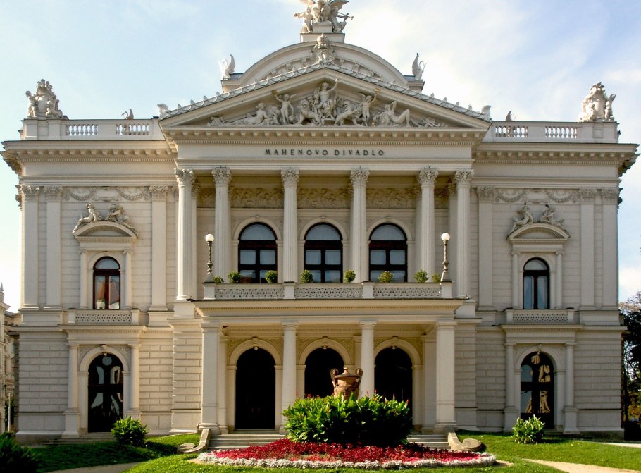 Неоклассический особняк Воздвиженка, 14