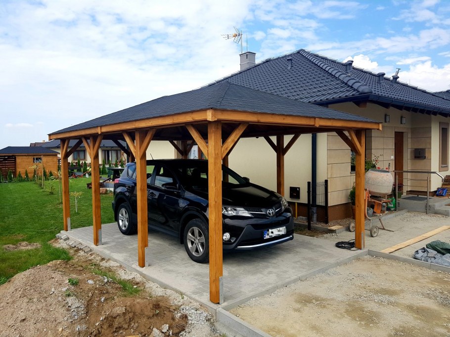 Беседка с навесом для машины