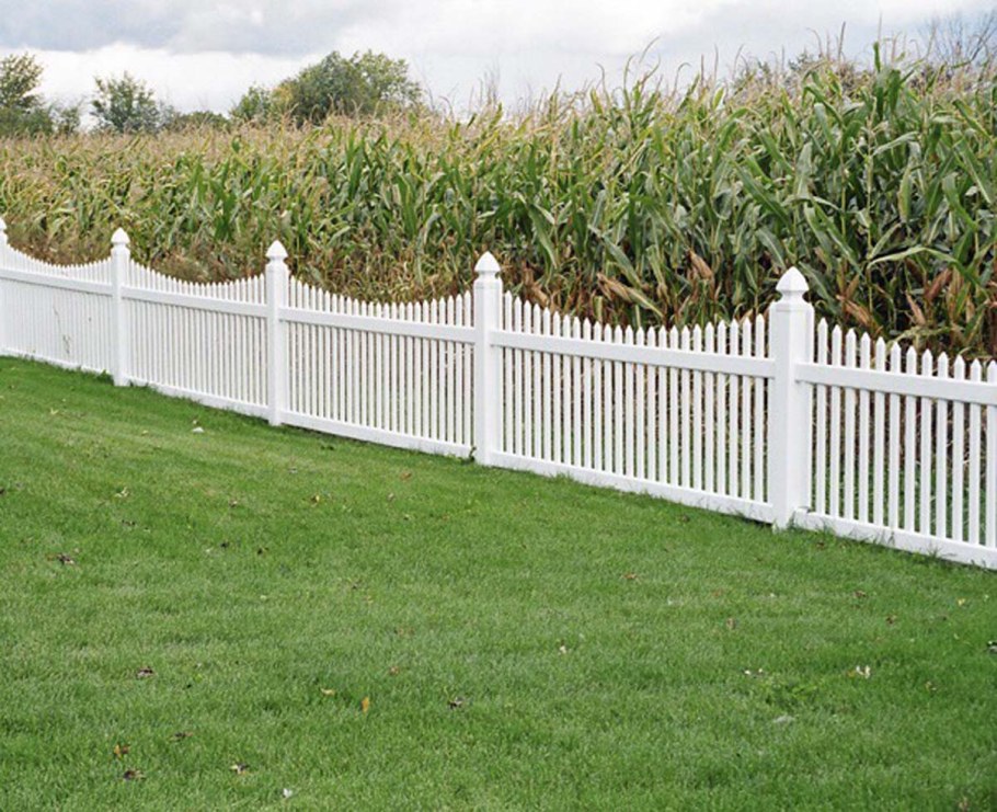 Деревянный забор в английском стиле