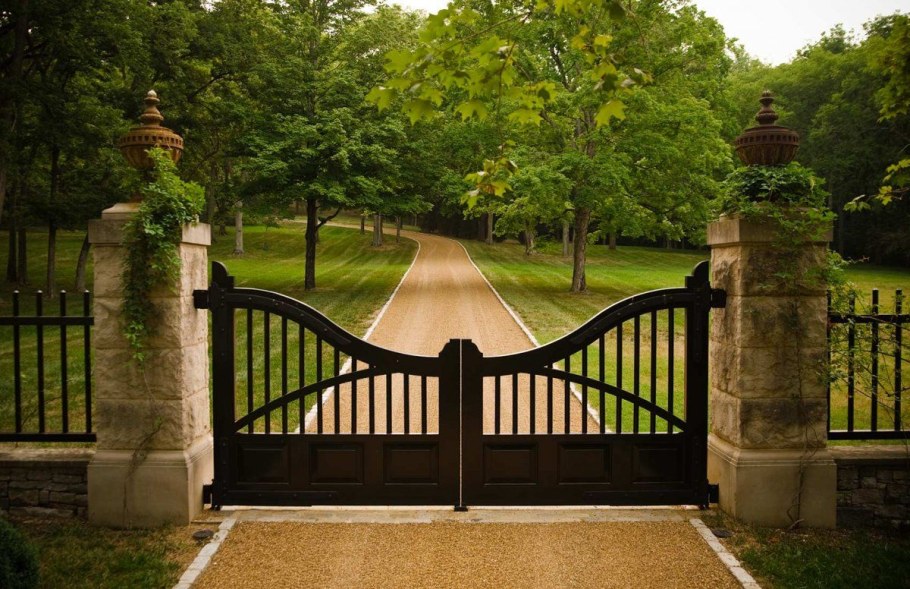 Забор поместья в Англии