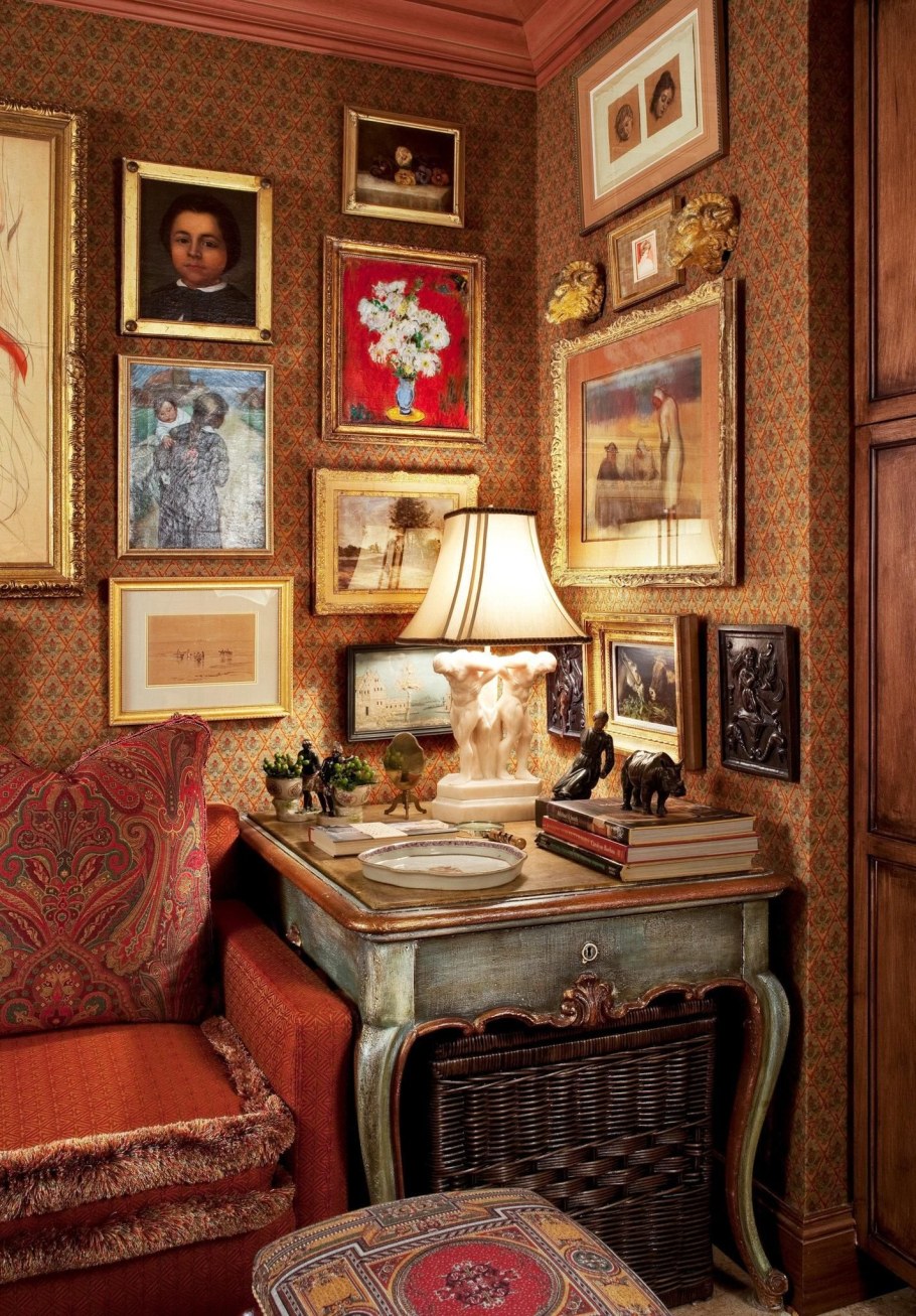 Гостиная в старинном стиле
