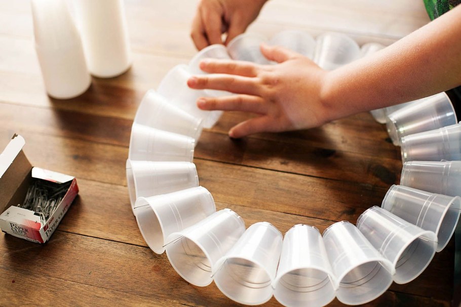 Поделки из картонных стаканчиков