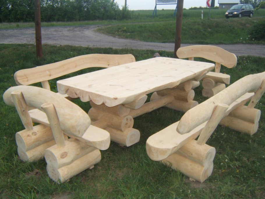 Садовая мебель из бревна