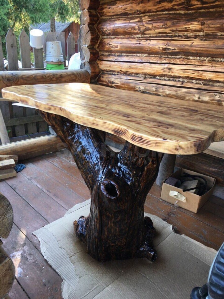 Стол из бревна