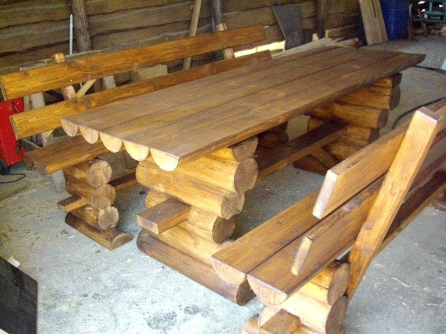 Стол и лавки из бруса