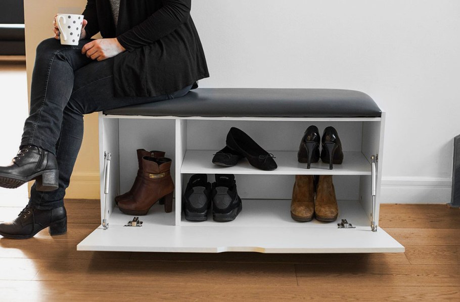 Полка для обуви с сиденьем в прихожую