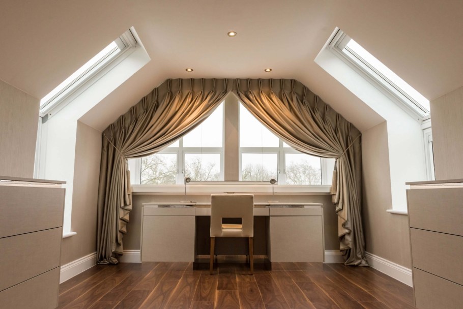 Гардины на мансарде