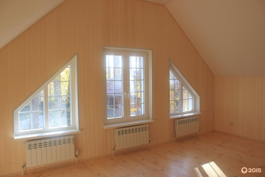 Окна на мансарде в доме