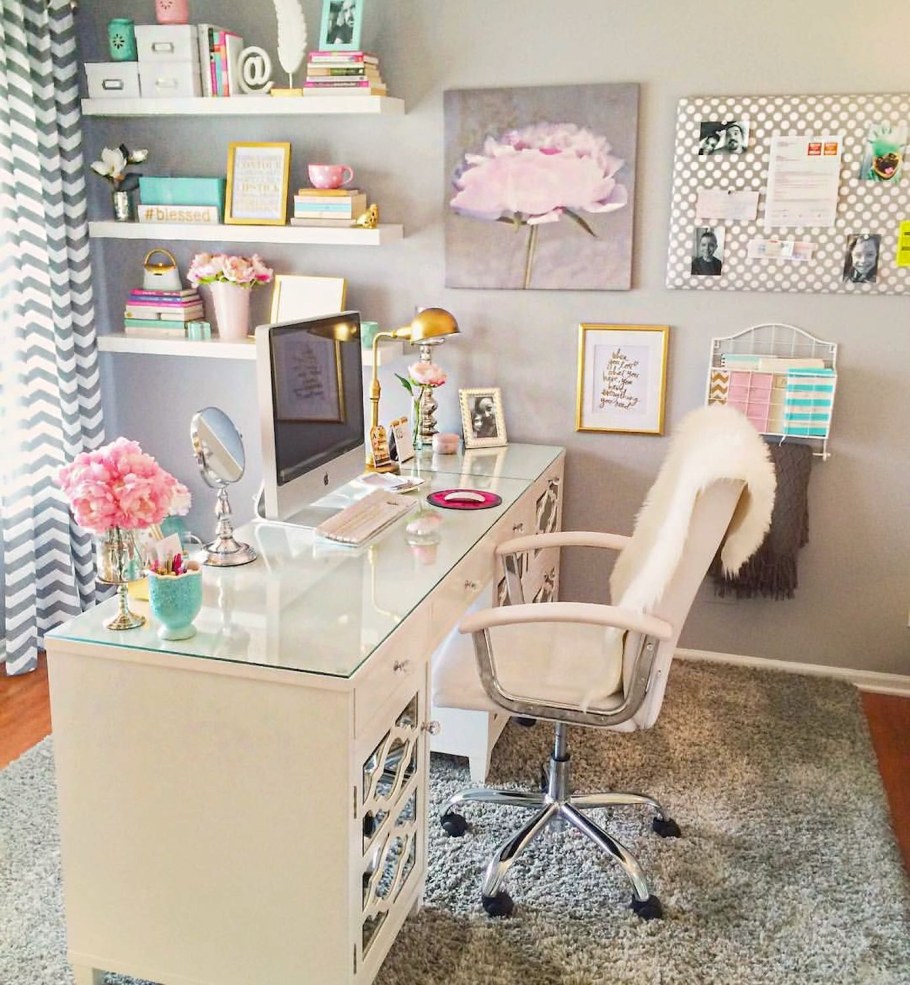 Декор рабочего места