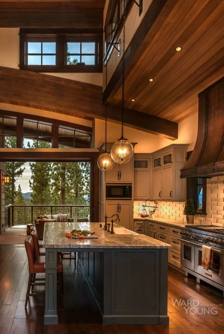 Кухня в загородном доме