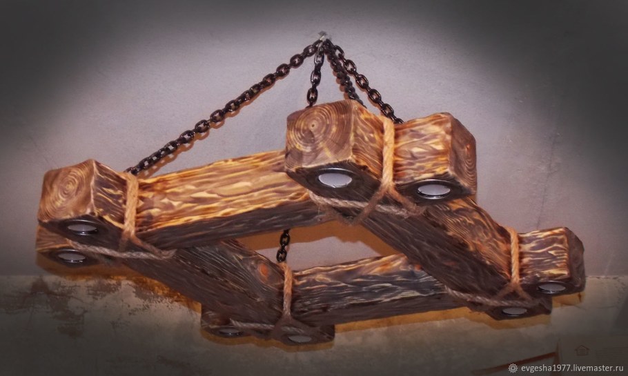 Деревянная люстра