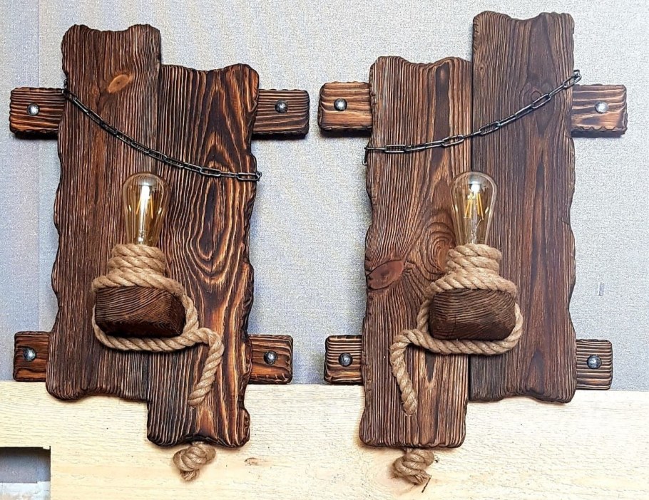 Светильники из состаренного дерева
