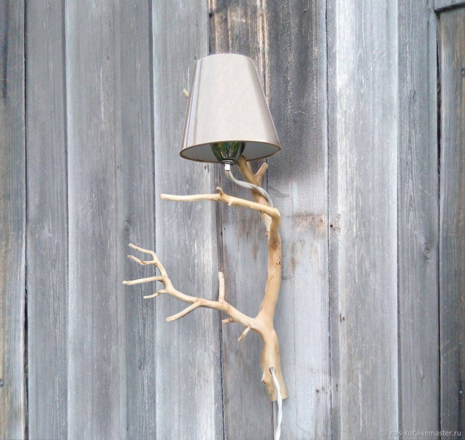 Люстра из ветки дерева