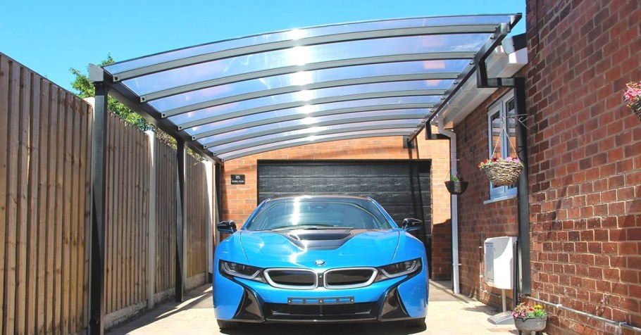 Красивый навес для машины