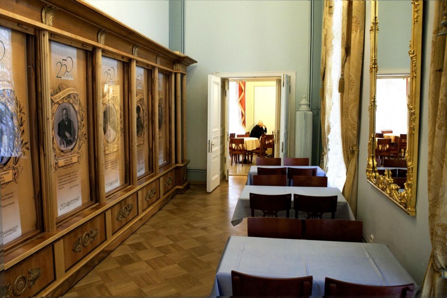 Александринский театр внутри Холл