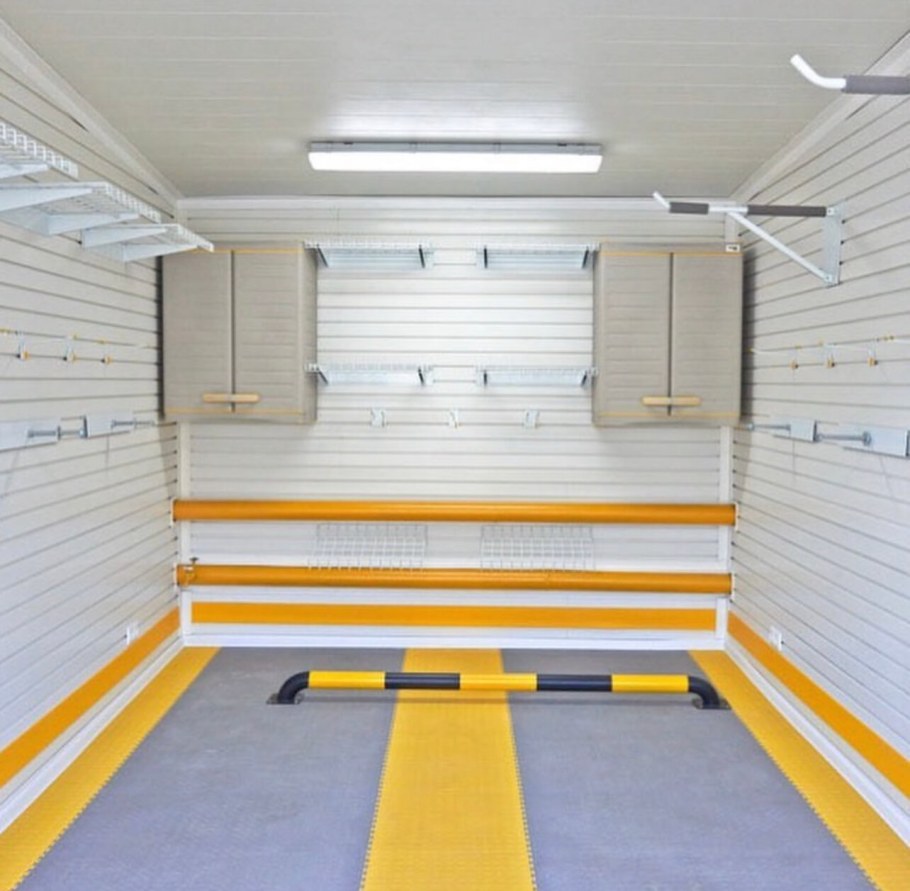 Отделка гаража внутри