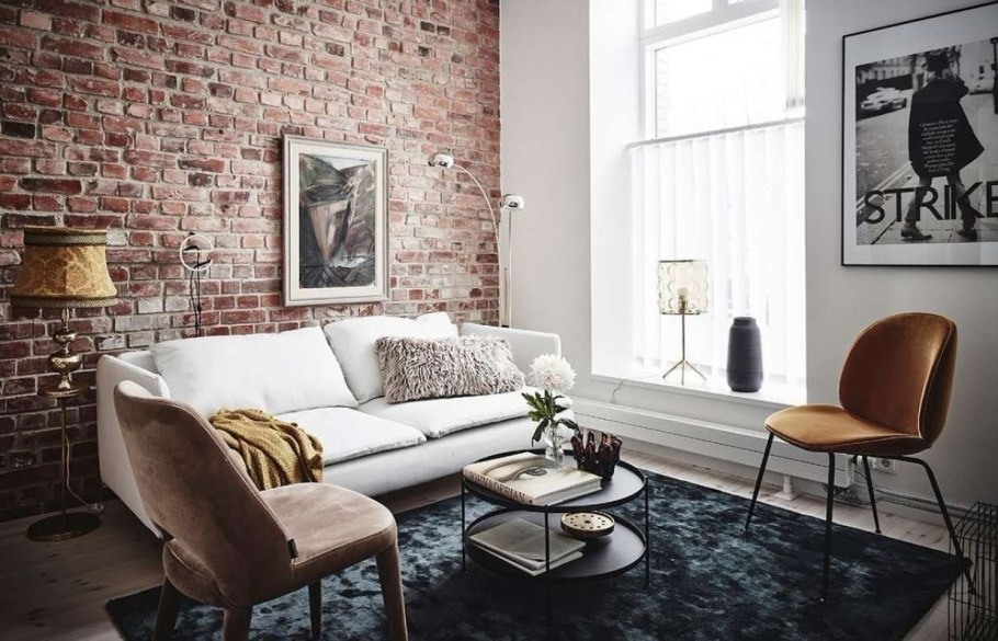 Кирпичная стена в Интер