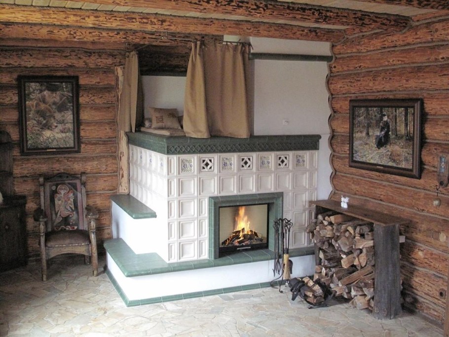 Старинная печь лежанка 17век