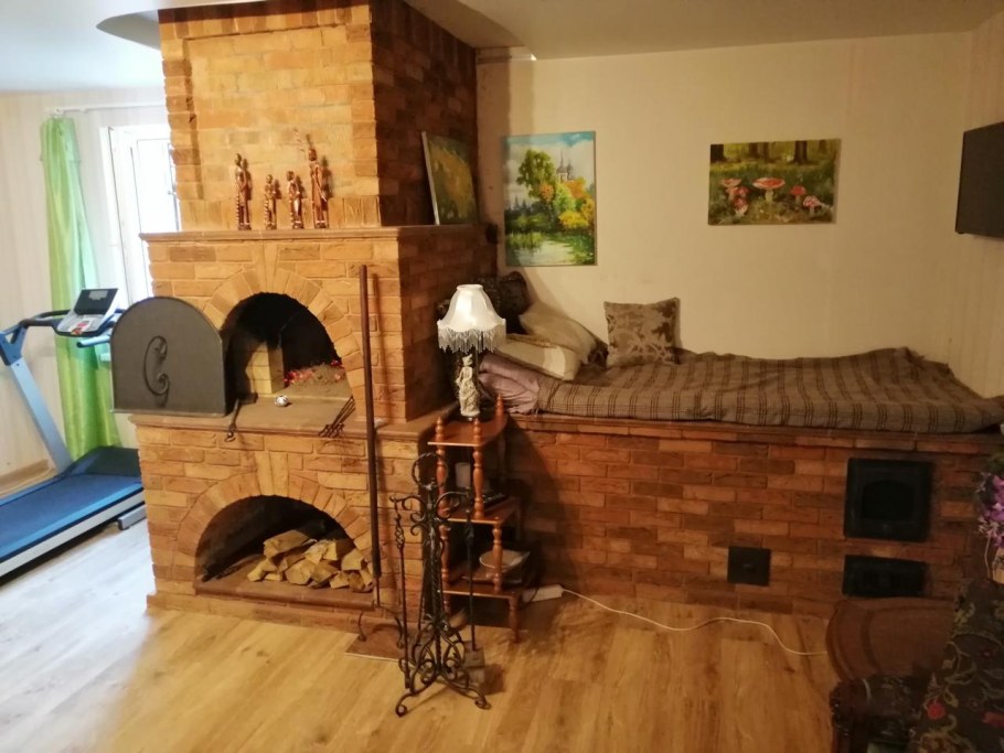 Русская печь с камином и лежанкой