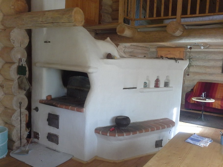 Русская печь с камином