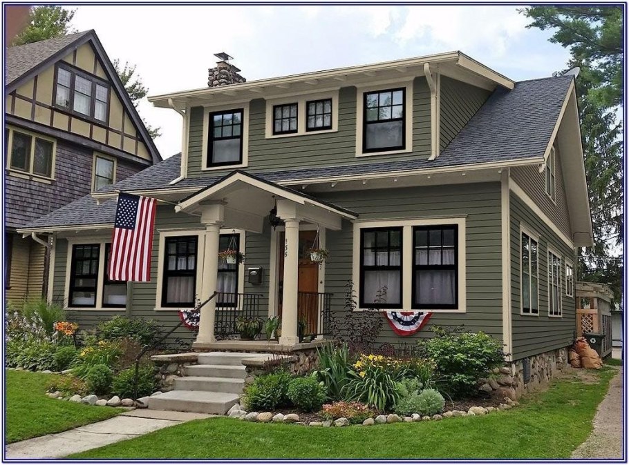 Крафтсман стиль загородный дом