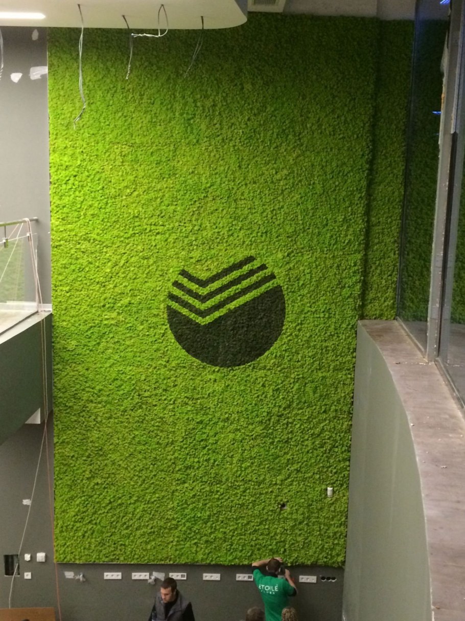 Искусственная трава в интерьере