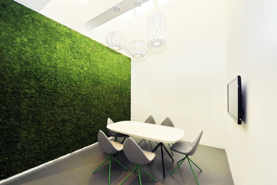 Зеленая стена